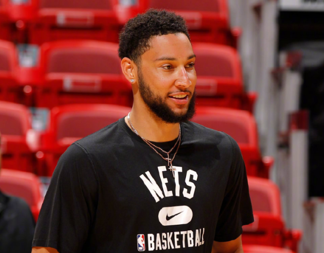 今晚波士顿凯尔特人调整名单以备意大利杯，伤情更新环节打磨，媒体盛赞，训练强度明显提升的简单介绍